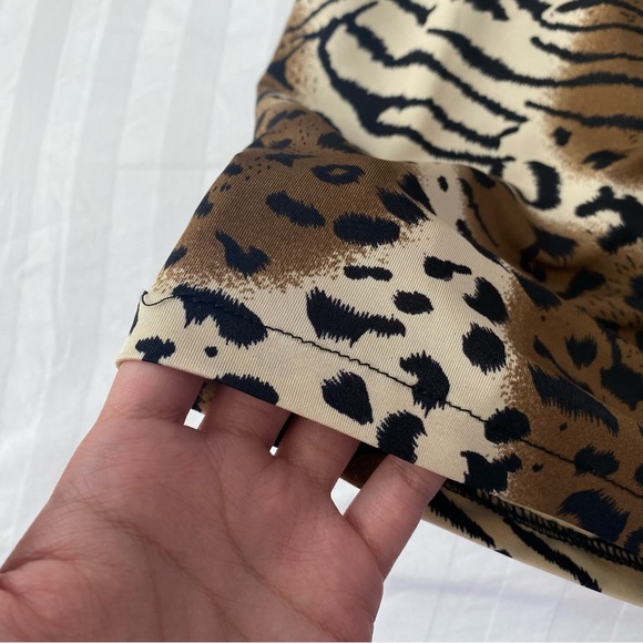 Animal Print V-Neck Midi Dress - Picture 6 of 6